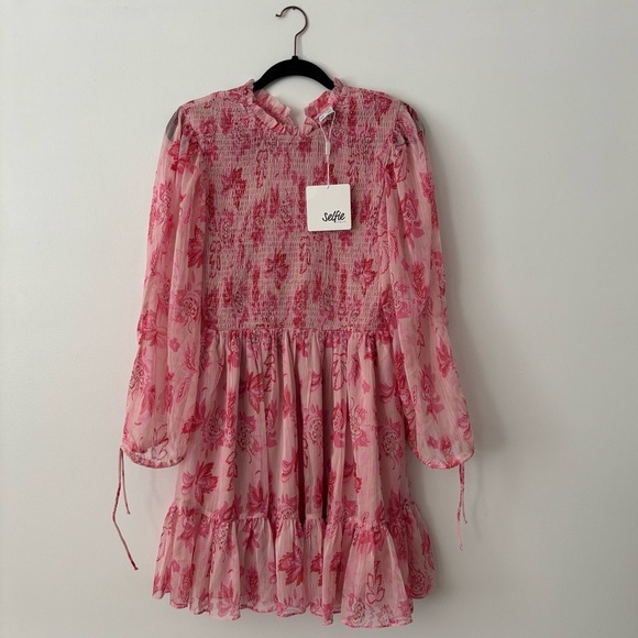 Selfie Leslie Women’s Balloon Sleeve Shirred Floral Dress - Picture 2 of 4